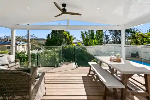 Beautiful Residence on a Tranquil Cul-De-Sac