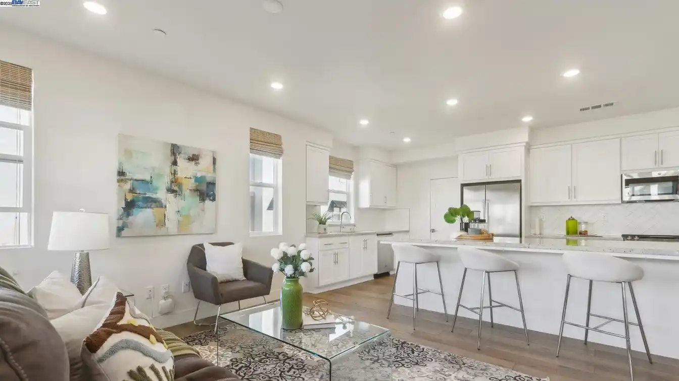 Light-flooded Corner Home