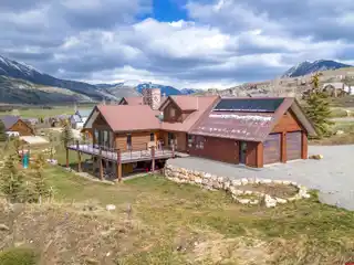 Mountain Charm with Modern Updates