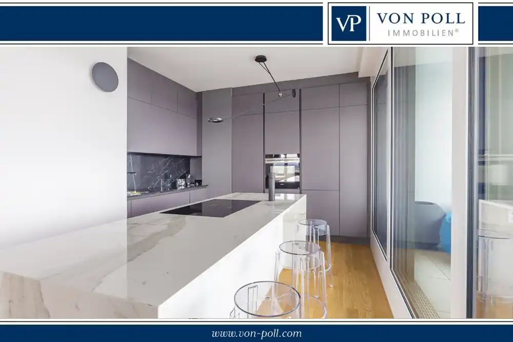 High-quality Apartment with Designer Furnishings and Fascinating Distant Views on the 17th Floor