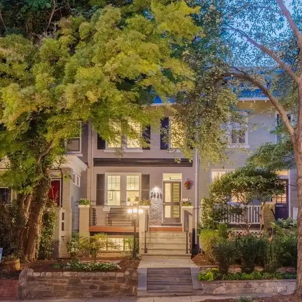 INCREDIBLE GEM IN GLOVER PARK