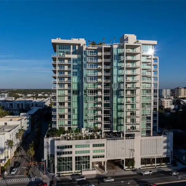 MAGNIFICENT HOME IN THE SKY