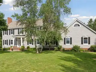 Classic Colonial in Bell Oaks