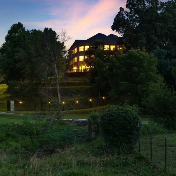 LAFAYETTE MANSION