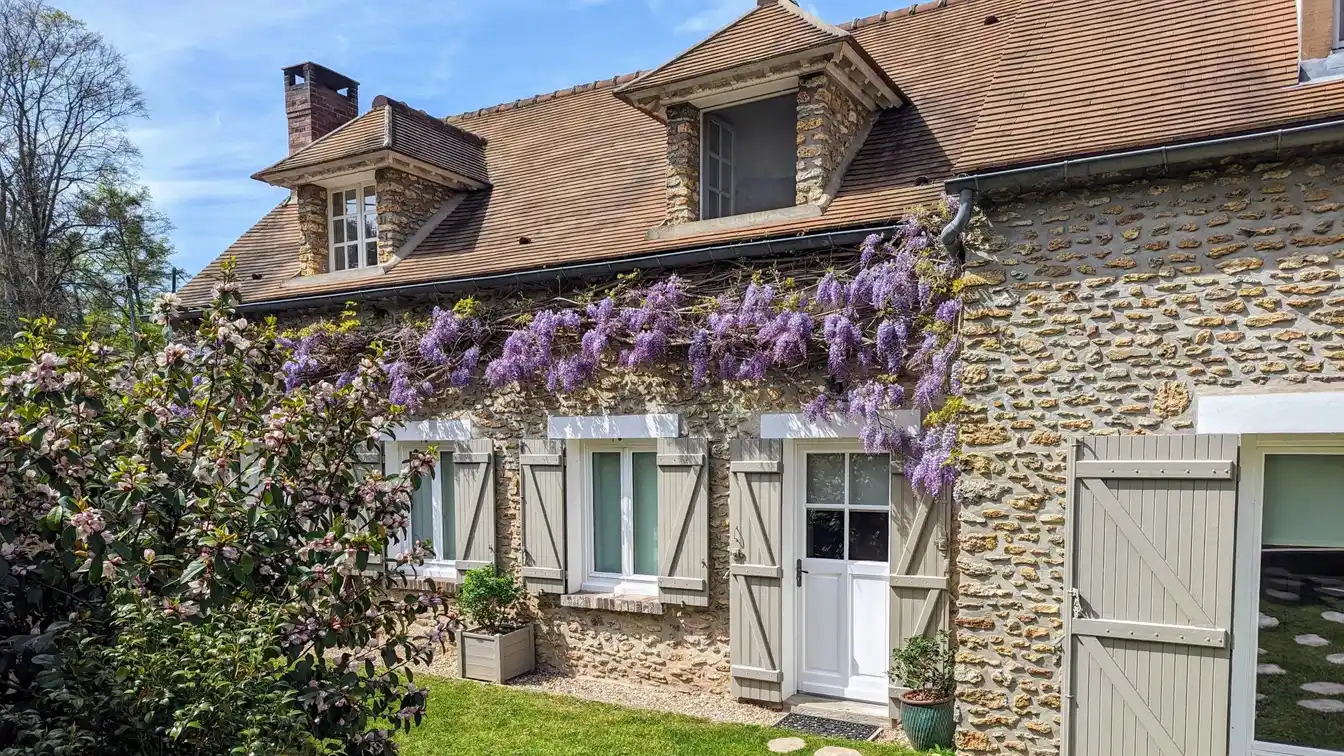 Delightful Home in a Serene Setting