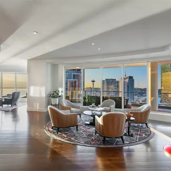 ELEVATED LUXURY LIVING