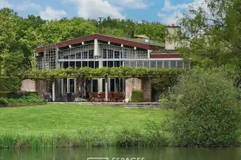 Live Artfully in a Living Landscape