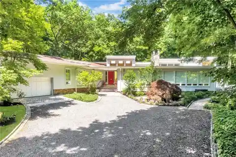 Unique Gem on 3.6 Private Acres