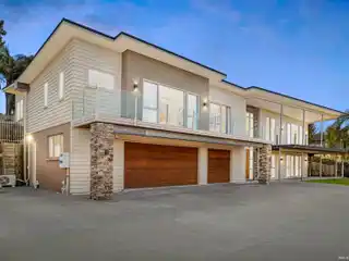 Hidden Oasis with Panoramic Views