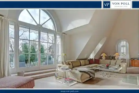 High-end Full-floor Apartment