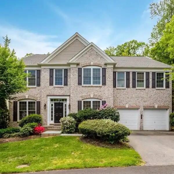 ELEGANT LAUREL HILL COLONIAL WITH PRIVATE RETREAT