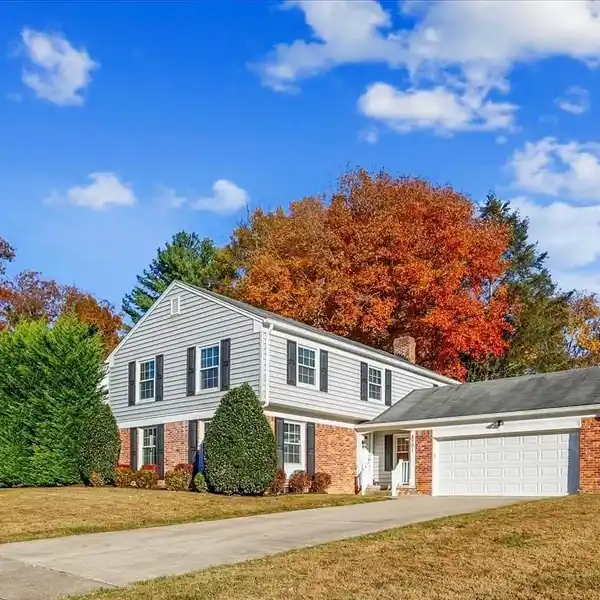 CHARMING COLONIAL WITH OPEN KITCHEN-FAMILY ROOM LAYOUT