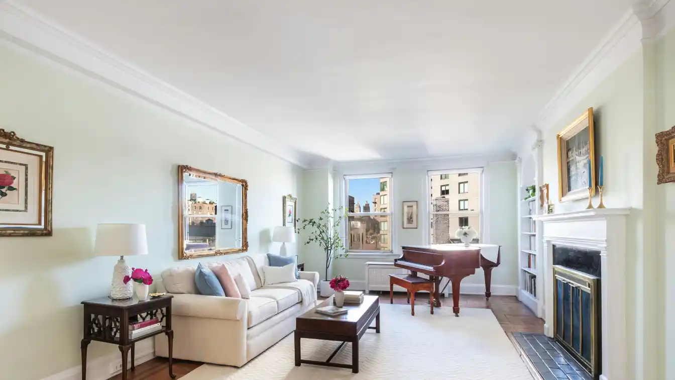 Perfect Classic Six Room Apartment on the Upper East Side
