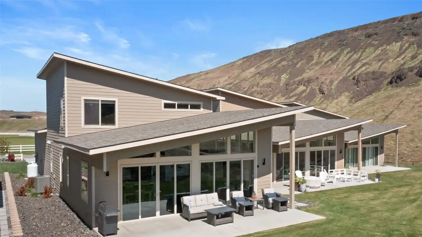 Modern Luxury in the Ranch at Crescent Ridge