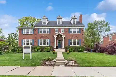 Meticulously Rehabbed Beverly Estate