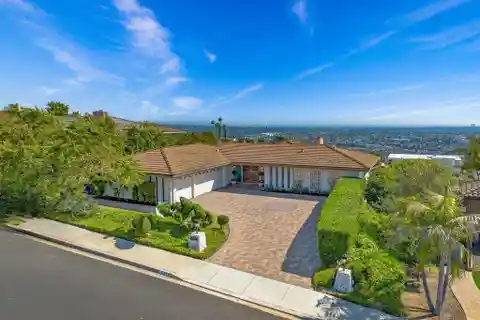 Custom Home with Sweeping Panoramic Views