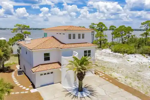Waterfront Home in the Heart of Perdido Key