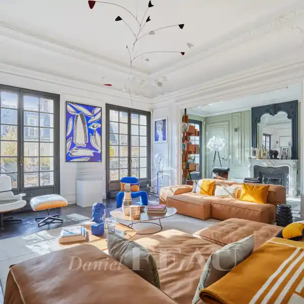 PEACEFUL DUPLEX APARTMENT ON THE TOP FLOORS