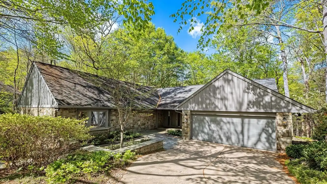 Spacious Rancher Living in Exclusive Gated Community