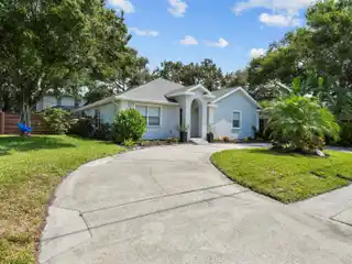 Stunning Home in an Exclusive Location