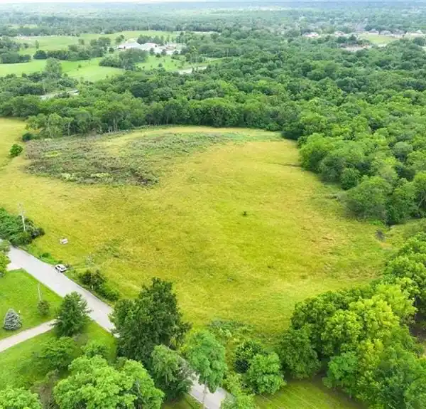 23-PLUS ACRES IN PRIME LOCATION