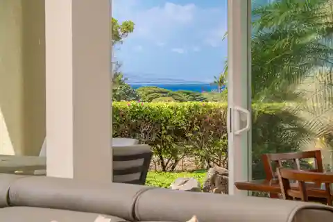 Beautifully Updated Hokulani Golf Villas Residence