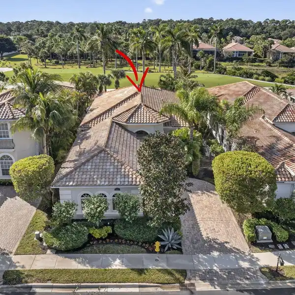 STYLISH RENOVATION WITH SPECTACULAR GOLF VIEWS