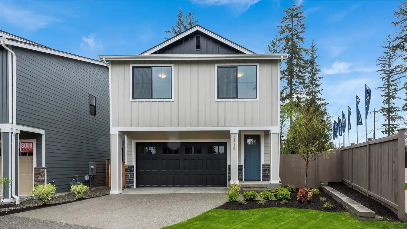 Modern Farmhouse-style Home in Coyote Ridge