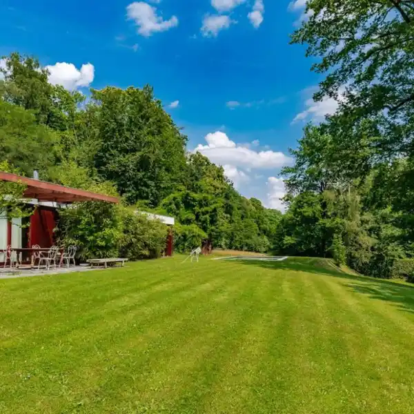 SPACE AND SERENITY IN A PRIVILEGED SETTING
