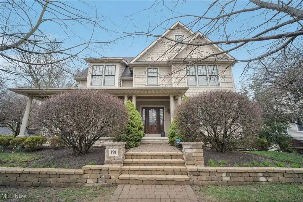 Exceptional Blend of Luxury and Convenience