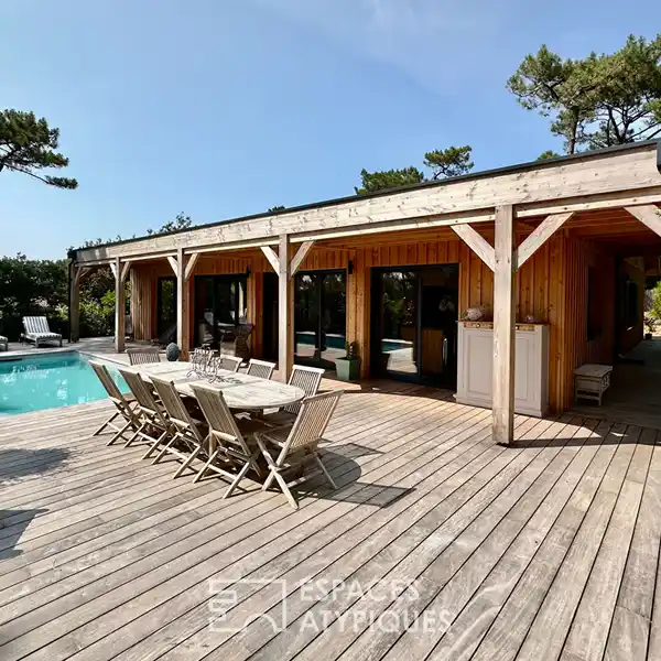 CONTEMPORARY VILLA IN A SOUGHT-AFTER NEIGHBORHOOD