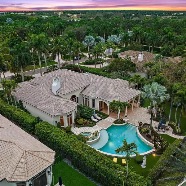 MAGNIFICENT FOUR-BEDROOM SINGLE-STORY RESIDENCE