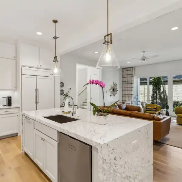 BEAUTIFULLY CRAFTED HOME IN THE HEART OF PRESTON HOLLOW