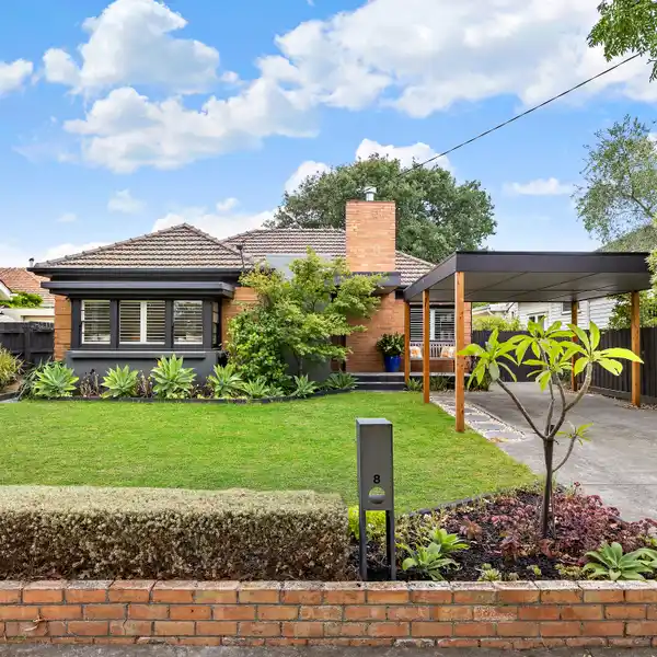 STUNNING ARCHITECTURALLY SIGNIFICANT HOME IN SANDRINGHAM