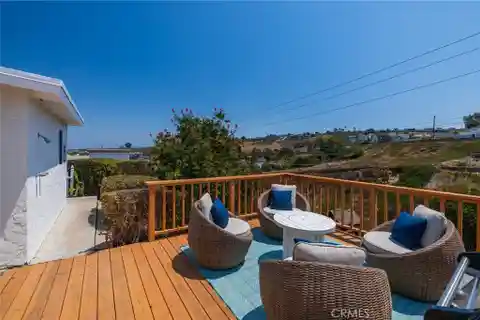 Charming Home in Sought-After Seaside
