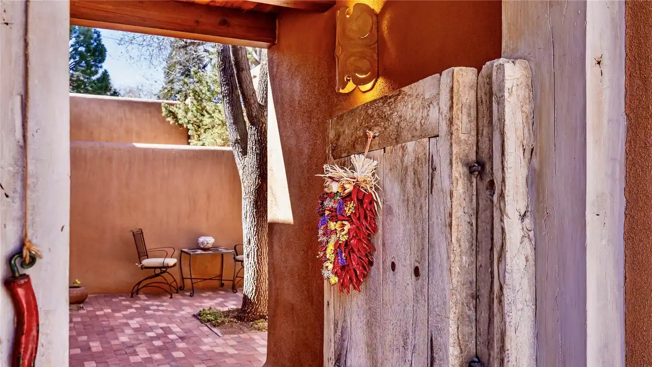 Sensational Acequia Madre Corner Condo