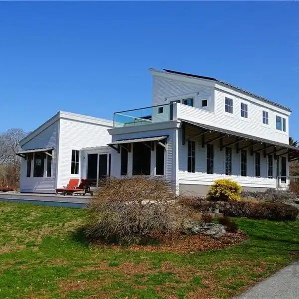 IMPECCABLY MAINTAINED PROPERTY IN WINNISIMET FARMS