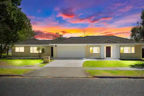 Dual-Dwelling Opportunity in Botany School Zone