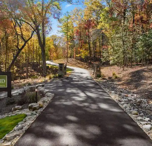 CUSTOM BUILT MODERN STYLE HOME ON RIVERFRONT LOT