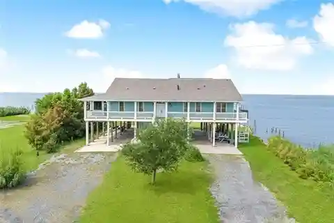 Lovely Waterfront Home