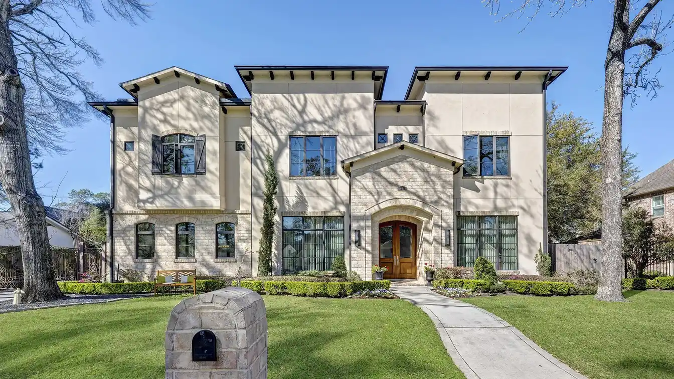 Five Bedroom Home That Has It All