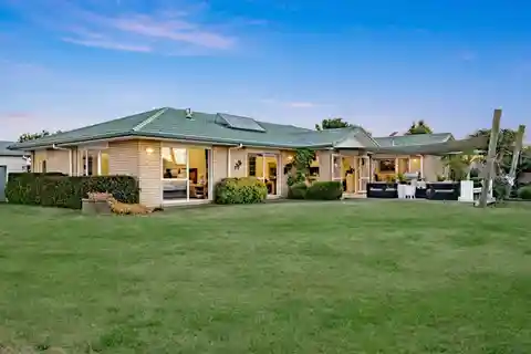 Beautifully Presented Home