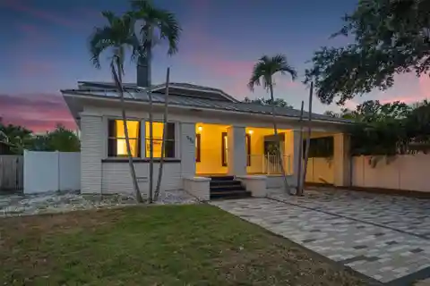 Resort-style Oasis