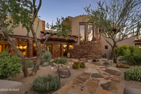 Extraordinary Residence in the Stone Canyon Golf Club Development