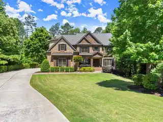 Exceptional Home in Coveted Coveted Burnt Hickory