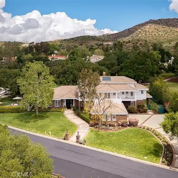 PRIVATE SANCTUARY ON THE FAIRWAY AT NORTH RANCH COUNTRY CLUB