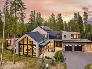 Sleek Mountain Modern Ski Home