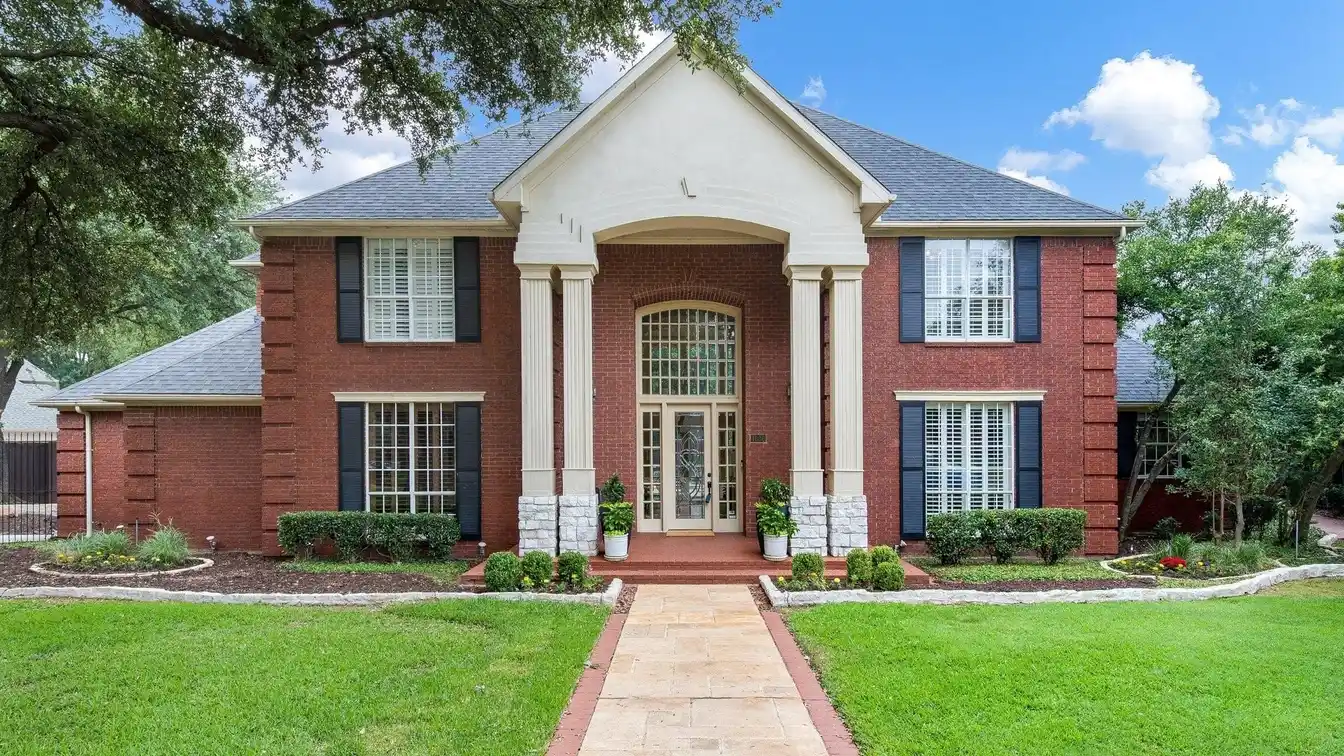 Elegant Estate on a Premier Cul-de-sac Lot