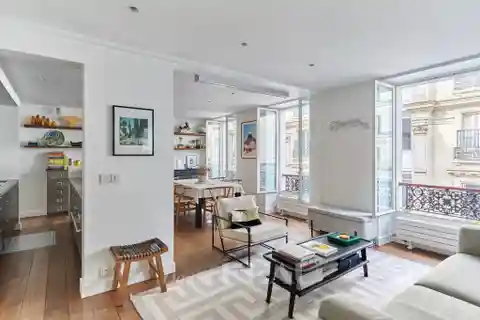 Stylish Duplex with Bright Open-Plan Living