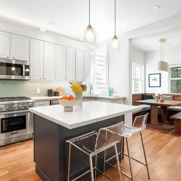 IMPRESSIVE NOE VALLEY CONDO